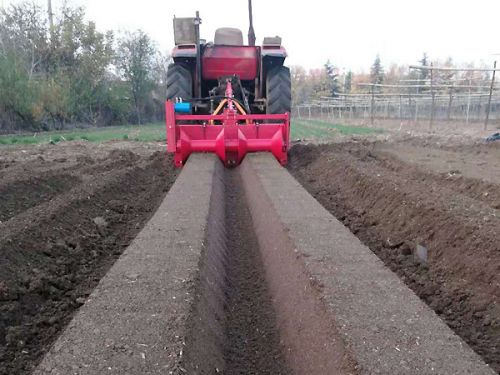 大型開(kāi)溝起壟機(jī)